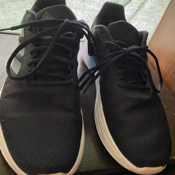 Response Adidas running shoes, women’s size 10 - Picture 2 of 4